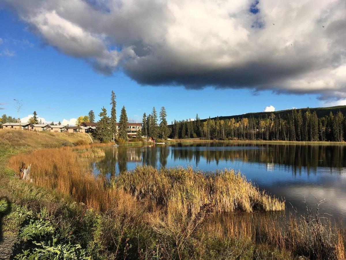 Lac Le Jeune Nature Resort Logan Lake Zewnętrze zdjęcie