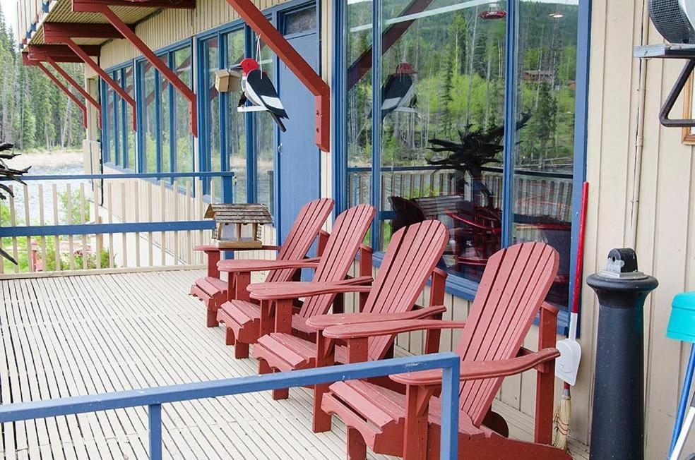 Lac Le Jeune Nature Resort Logan Lake Zewnętrze zdjęcie