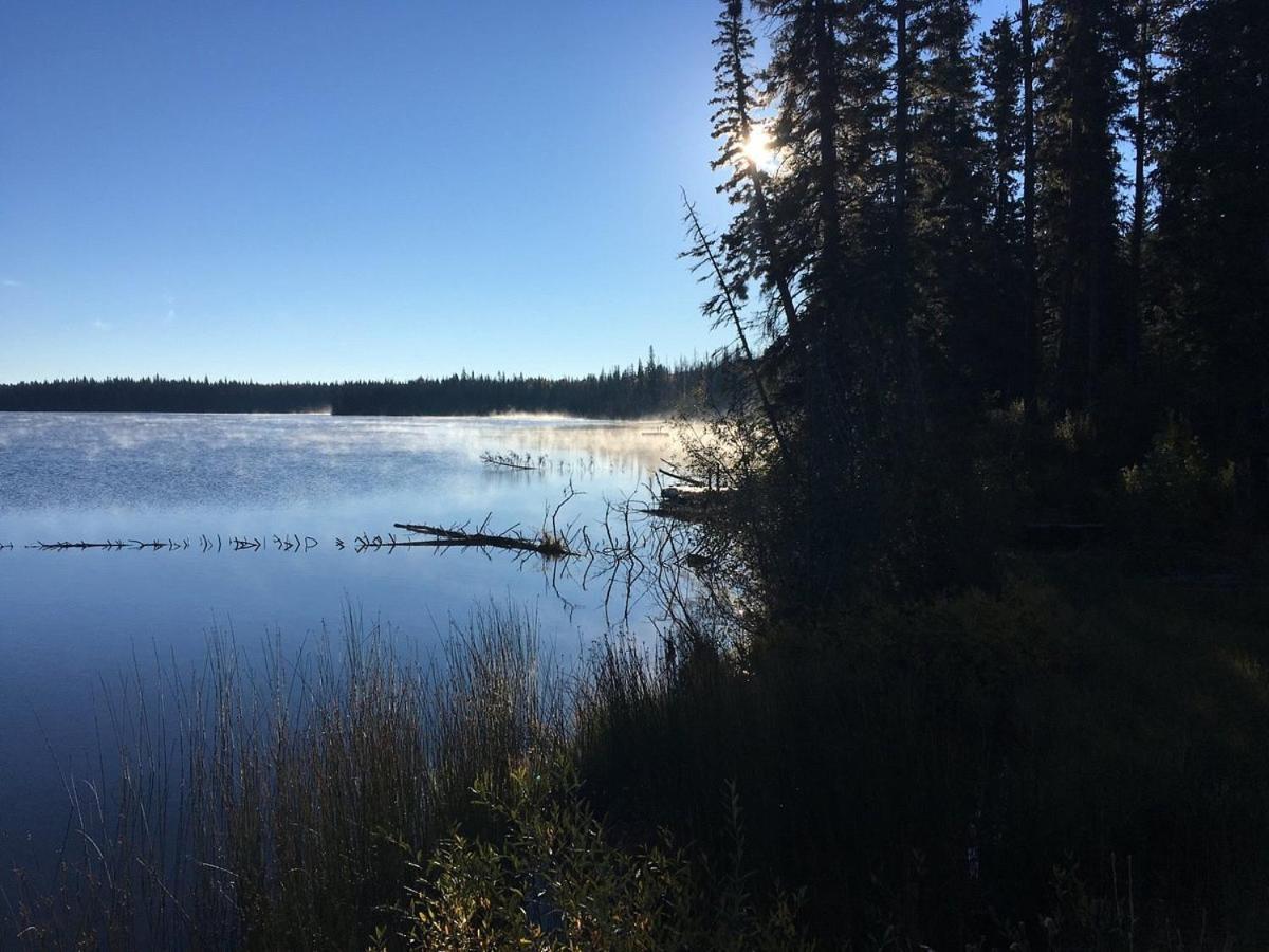 Lac Le Jeune Nature Resort Logan Lake Zewnętrze zdjęcie