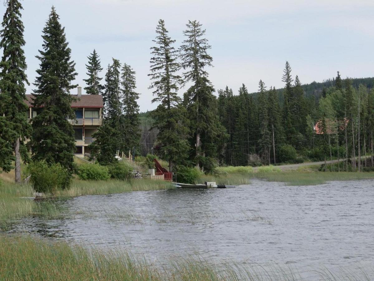 Lac Le Jeune Nature Resort Logan Lake Zewnętrze zdjęcie