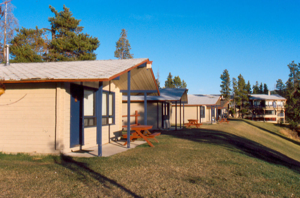 Lac Le Jeune Nature Resort Logan Lake Zewnętrze zdjęcie
